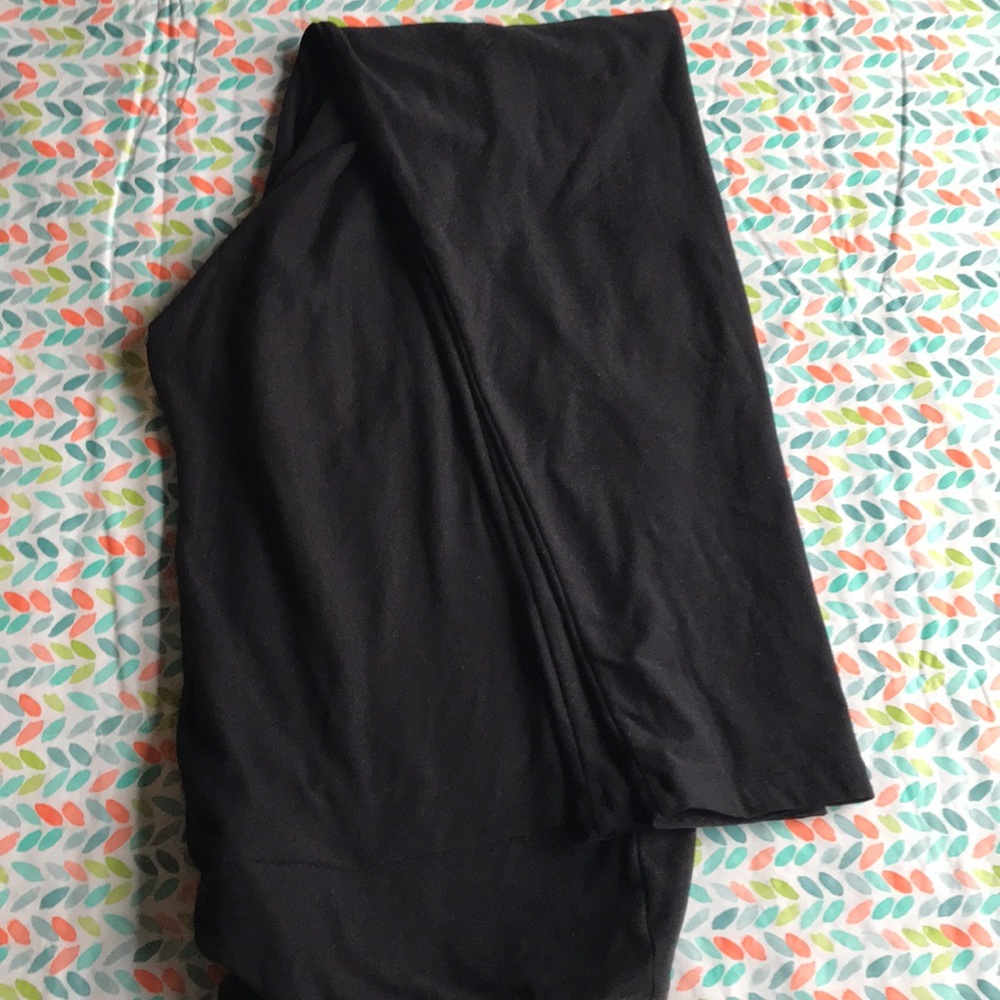 SOLID BLACK Lularoe TC leggings